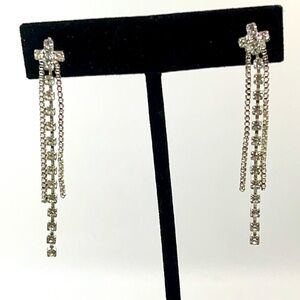 Elegant Silvertone Rhinestones Dangle Earrings